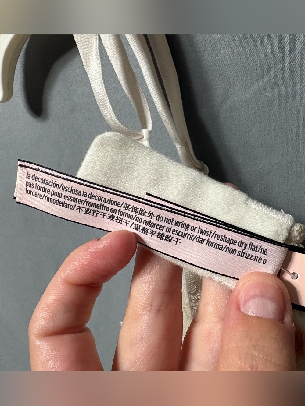 Victoria’s Secret Dream Angels Push-Up Unlined w/o Padding Bra in Coconut White - Picture 12 of 14